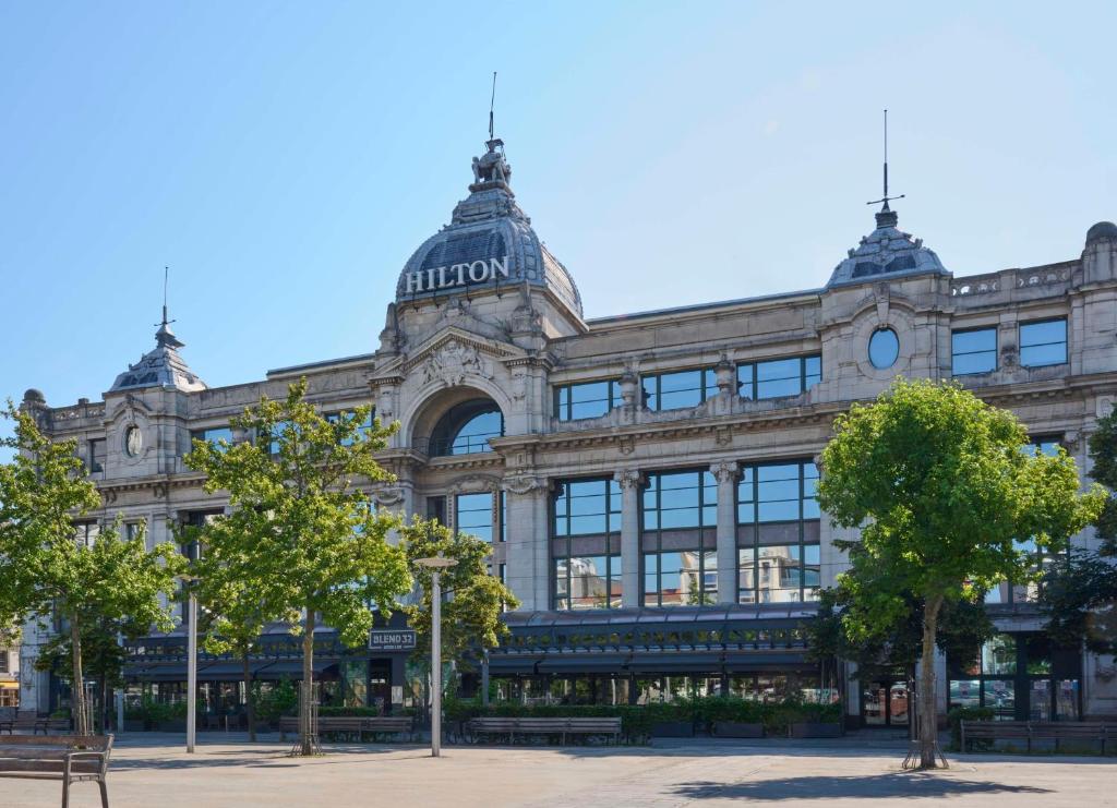 hilton antwerp old town
