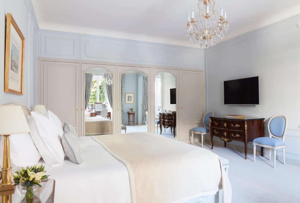 le bristol paris